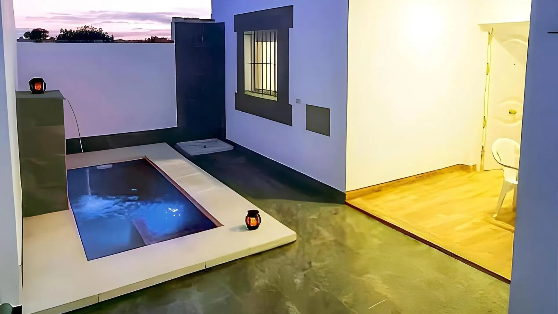 Apartment Apartamentos Vid Con Piscina Privada Y A/C En Chiclana De La Frontera, Espana - Es-180-140